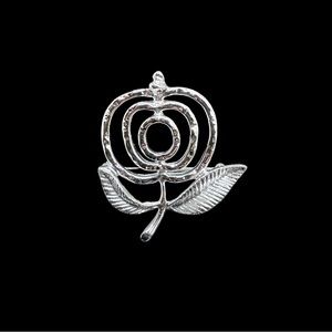 Vintage Sarah Coventry Flower Brooch Pin Silver Tone Apple Shaped Flower 1.5” W